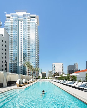 level los angeles downtown south olive