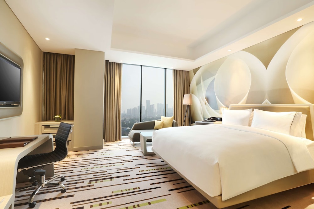 doubletree by hilton jakarta diponegoro