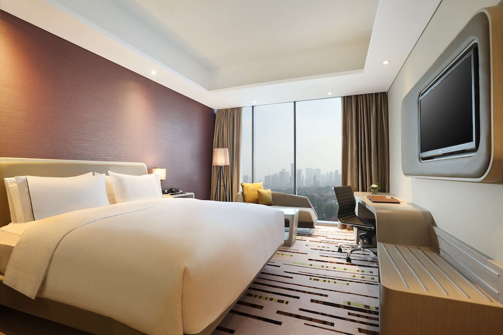 doubletree by hilton jakarta diponegoro
