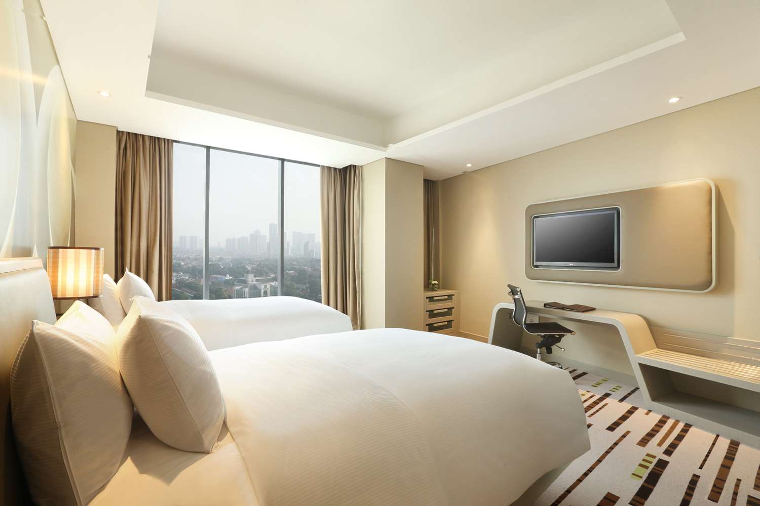 doubletree by hilton jakarta diponegoro