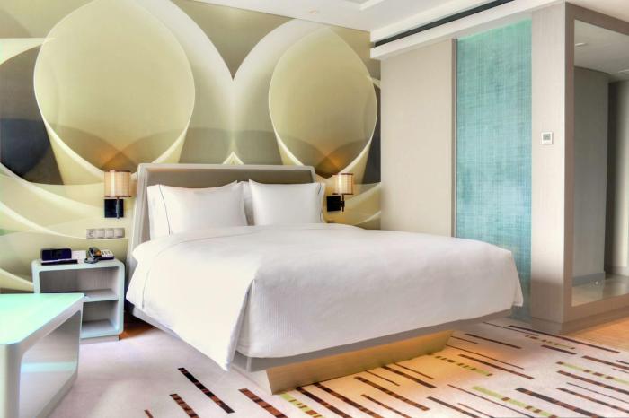 doubletree by hilton jakarta diponegoro