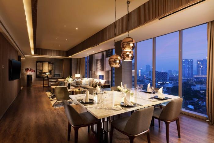 doubletree by hilton jakarta diponegoro