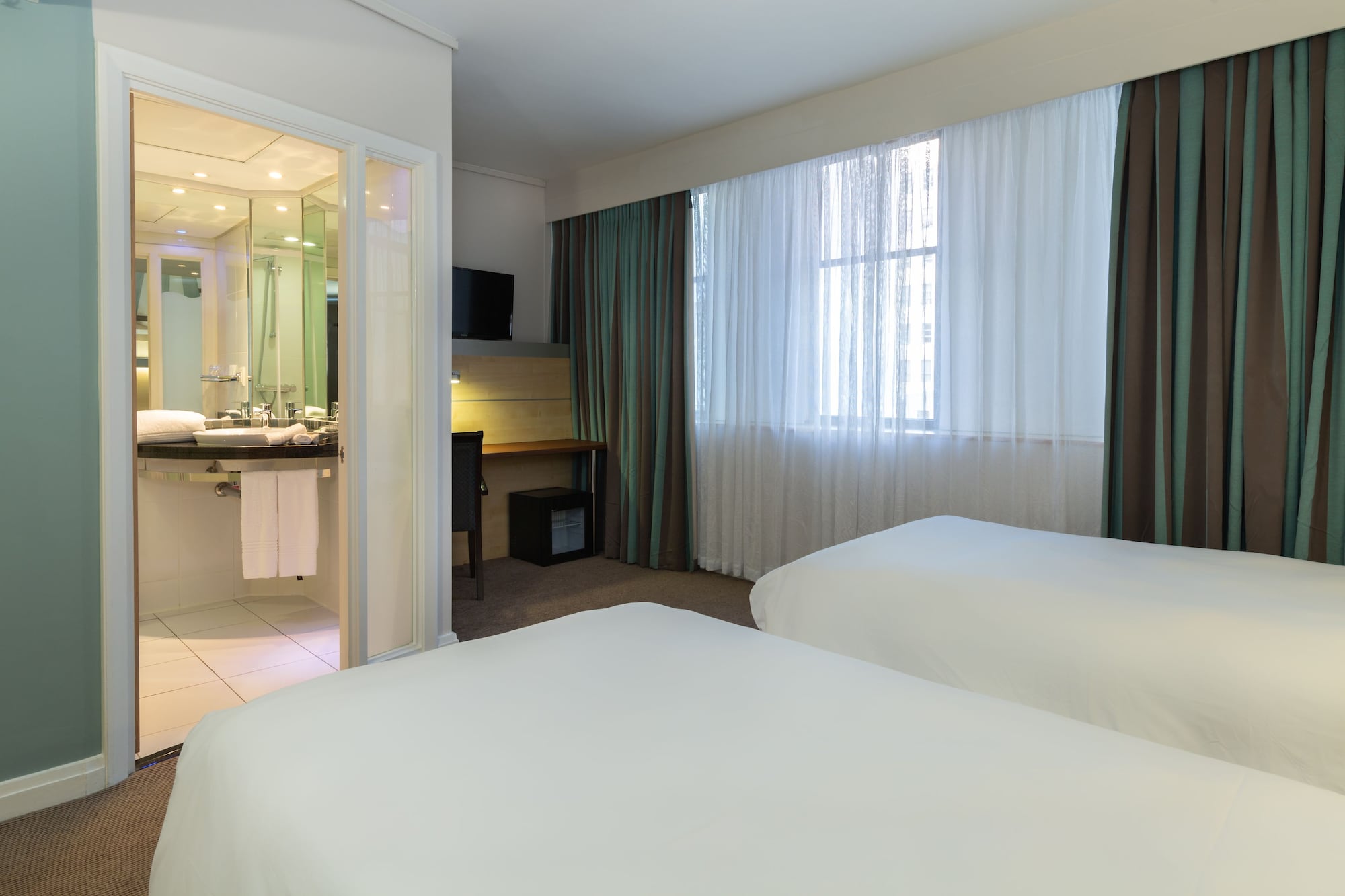 holiday inn express cape town city centre by ihg