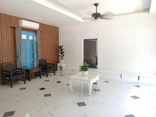 villa merry lao ban aphay