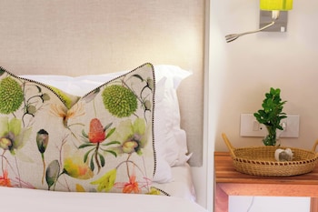 5 seasons guesthouse