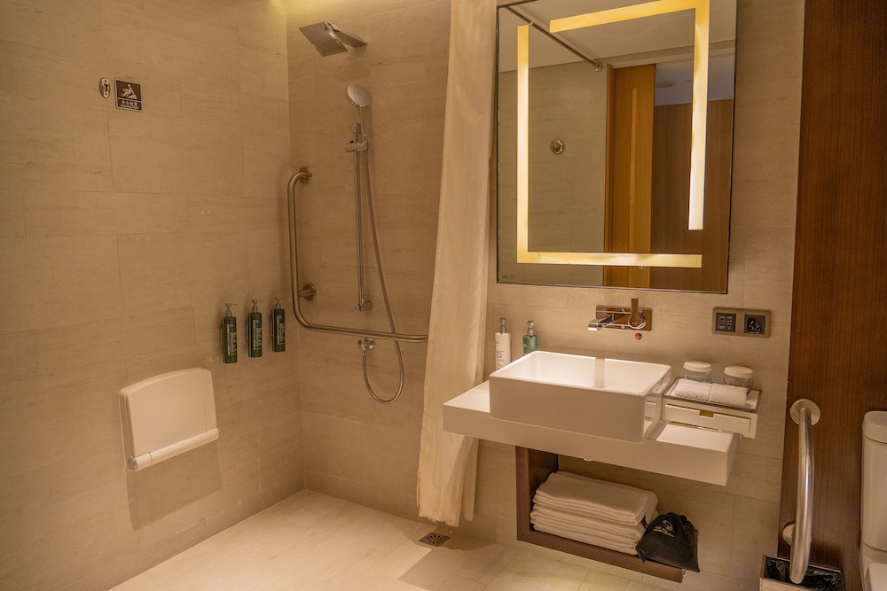 hilton garden inn lijiang