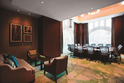 hilton garden inn lijiang