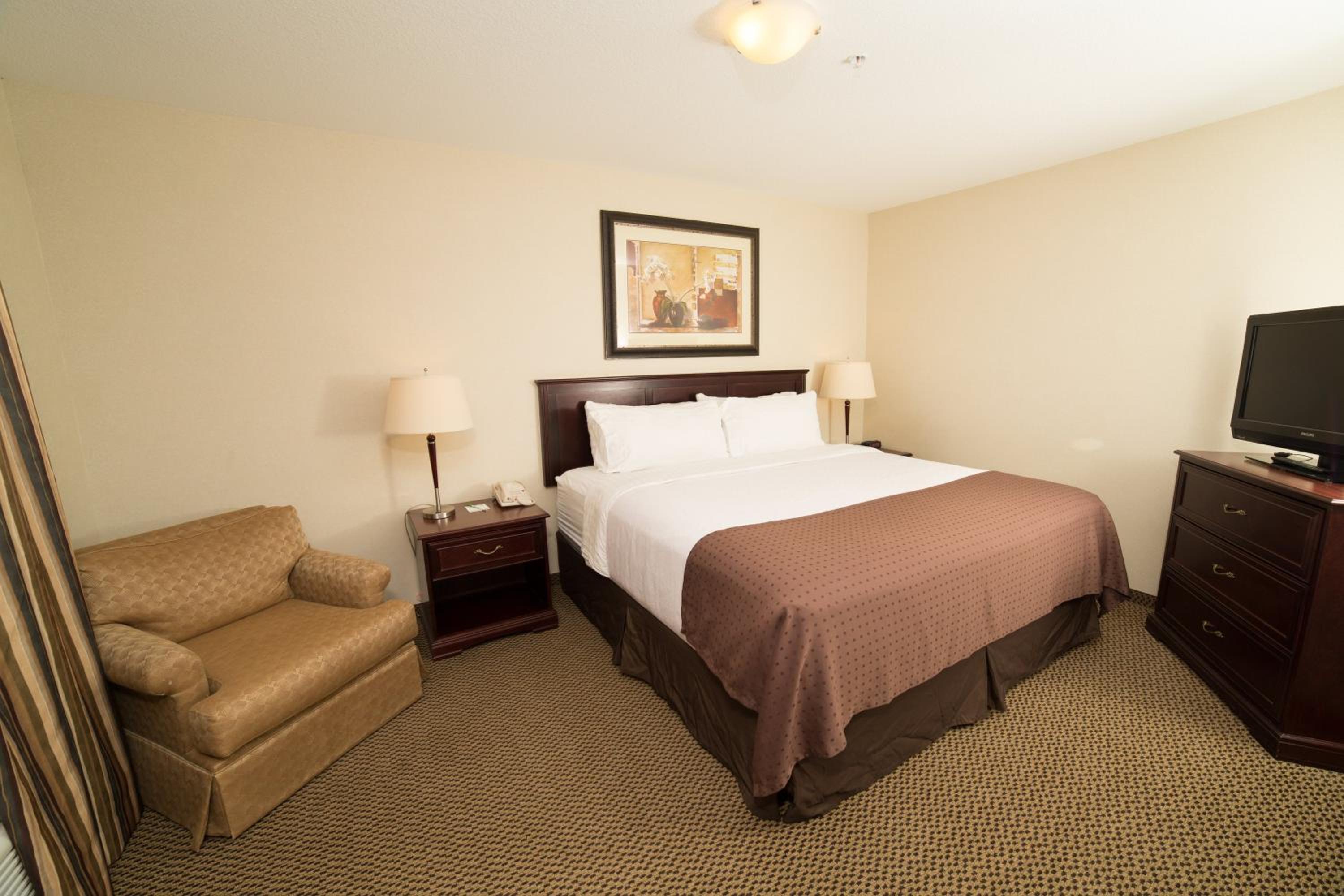 holiday inn hotel and suites lloydminster by ihg