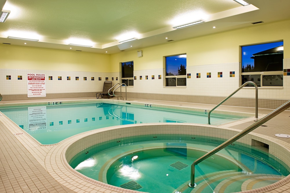 holiday inn hotel and suites lloydminster by ihg