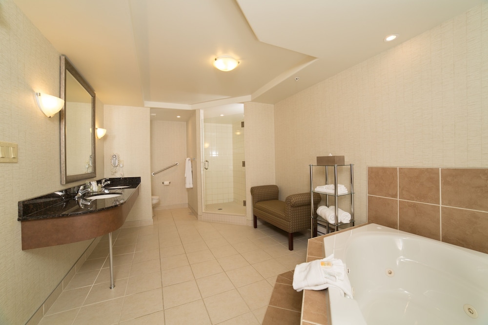holiday inn hotel and suites lloydminster by ihg