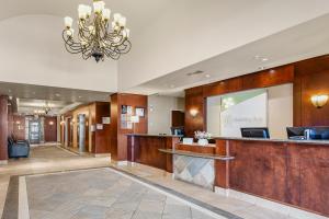 holiday inn hotel and suites lloydminster by ihg