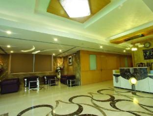 wingston a treehouse hotel goverdhan