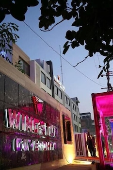 wingston a treehouse hotel goverdhan