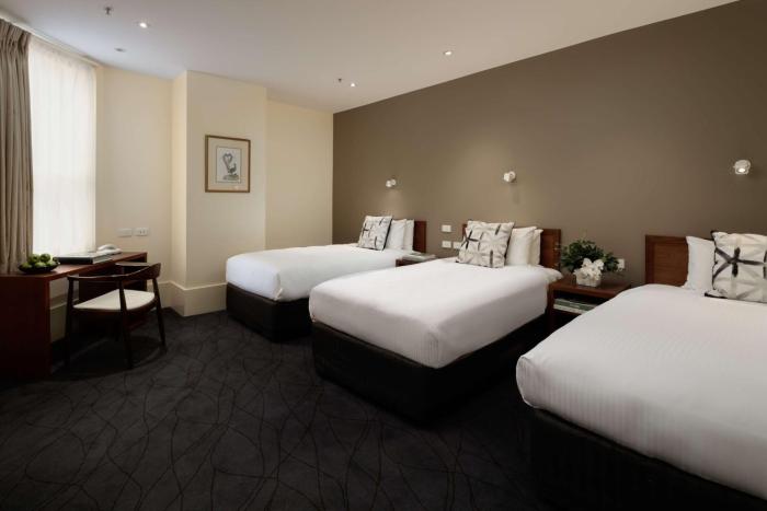 the victoria hotel melbourne