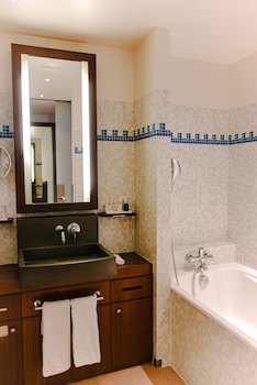 grand hotel champs elysees
