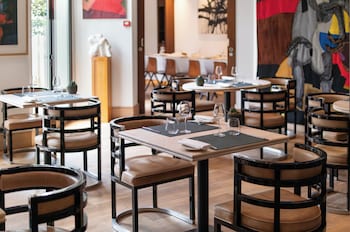 grand hotel champs elysees