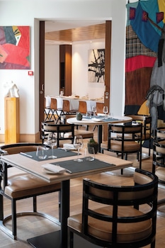 grand hotel champs elysees