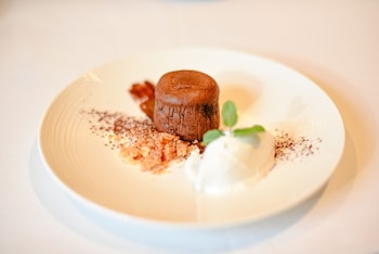 grand hotel champs elysees