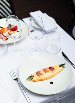 grand hotel champs elysees