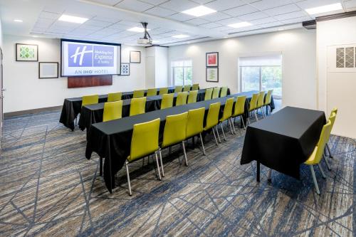 holiday inn express denver north thornton