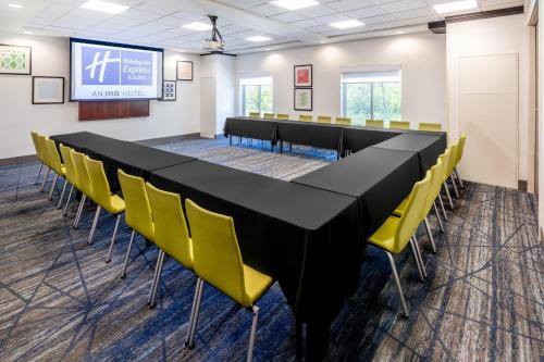 holiday inn express denver north thornton