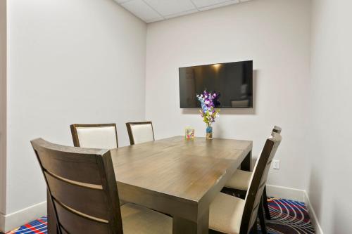 holiday inn express denver north thornton