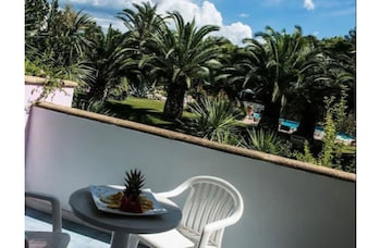 club giardini doriente village