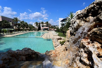 club giardini doriente village