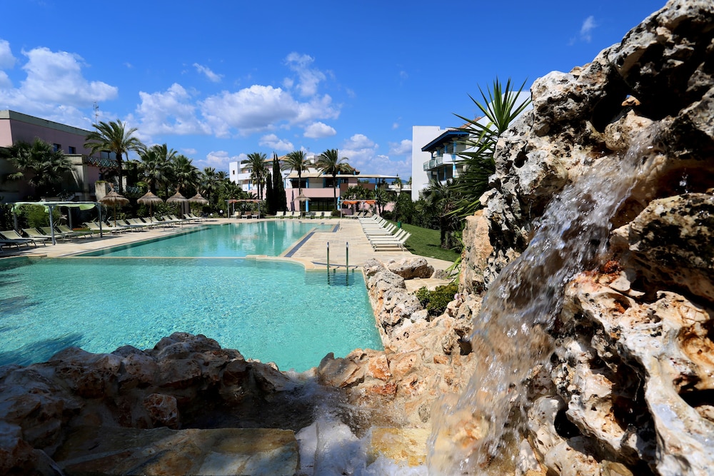 club giardini doriente village