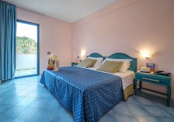 club giardini doriente village