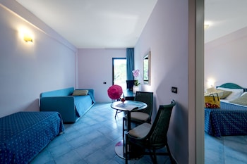 club giardini doriente village