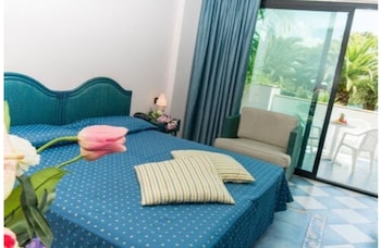 club giardini doriente village