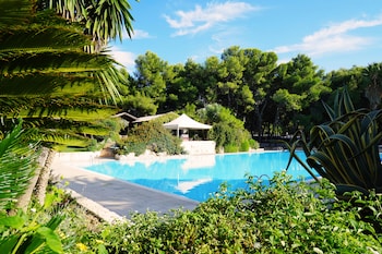 club giardini doriente village