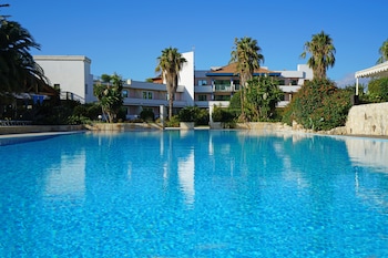 club giardini doriente village