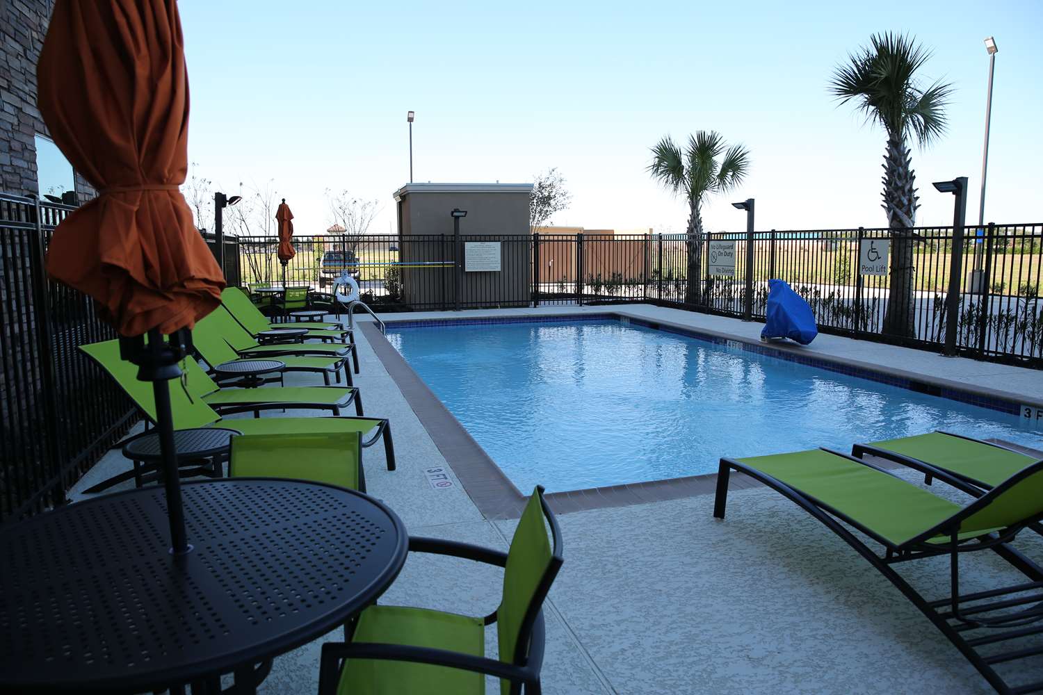 hampton inn and suites missouri city tx