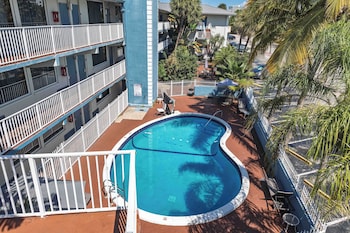 Ocean Reef Hotel,,3 star