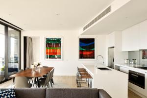 art series the johnson