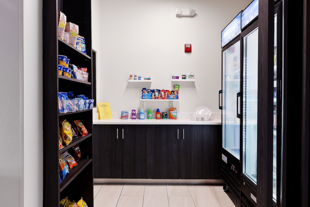 holiday inn express and suites kingsville by ihg