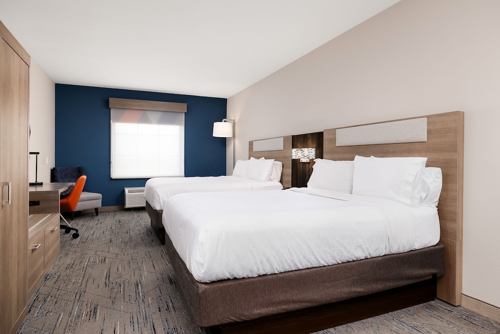 holiday inn express and suites kingsville by ihg