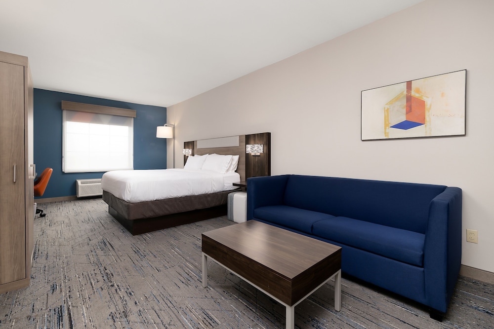 holiday inn express and suites kingsville by ihg