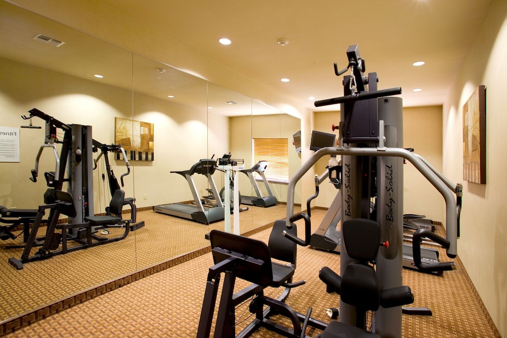 holiday inn express and suites kingsville by ihg