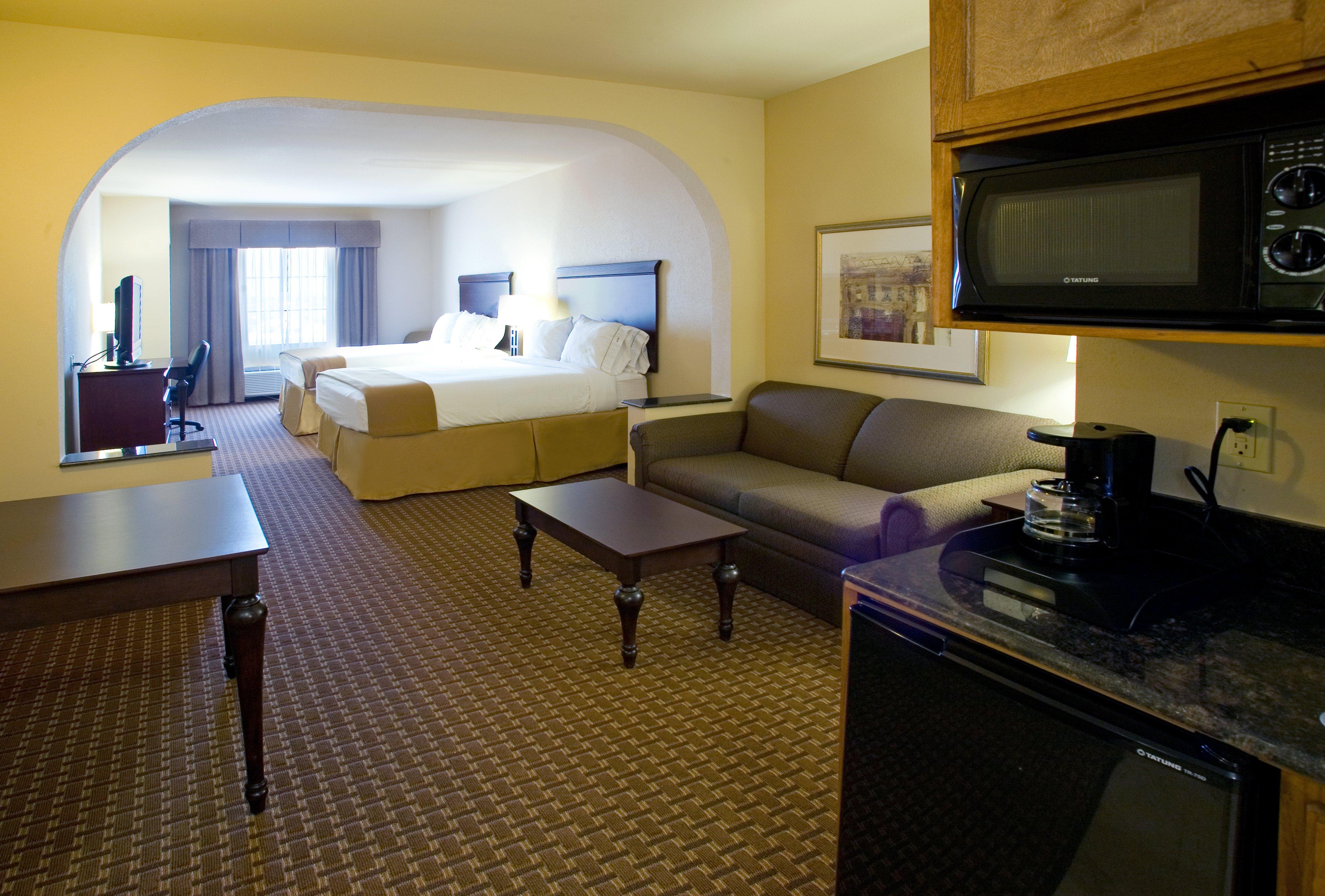 holiday inn express and suites kingsville by ihg