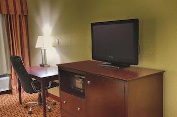 la quinta inn and suites by wyndham alice