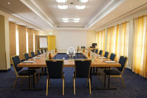 holiday inn munich south an ihg hotel