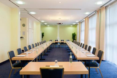 holiday inn munich south an ihg hotel
