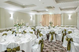 holiday inn cardiff north