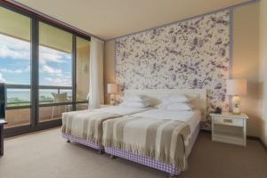 Pestana Bahia Praia Nature & Beach Resort,,4 star