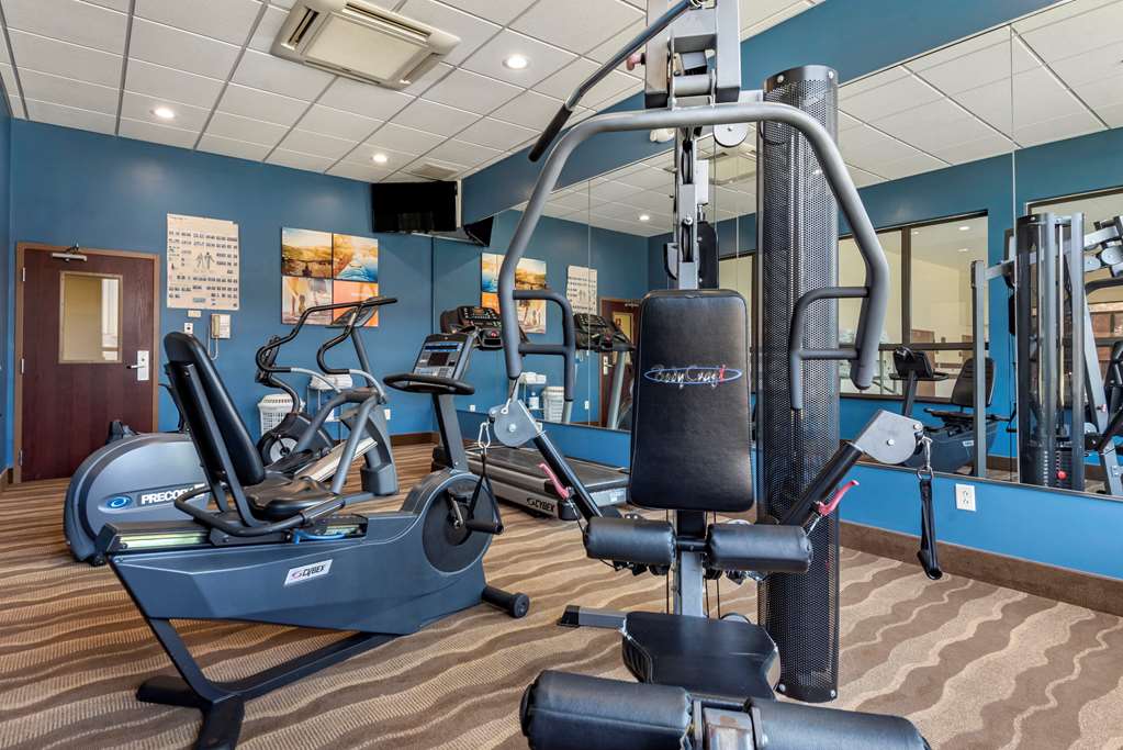 comfort inn and suites farmington victor