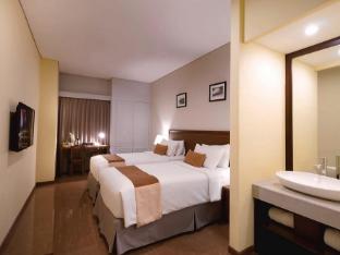 kutabex beach front hotel