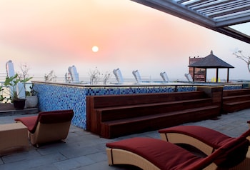 kutabex beach front hotel